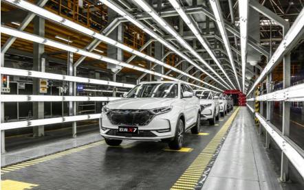 網(wǎng)絡(luò)黃牛年末攪局車市，竟為國產(chǎn)車零部件瘋狂囤積